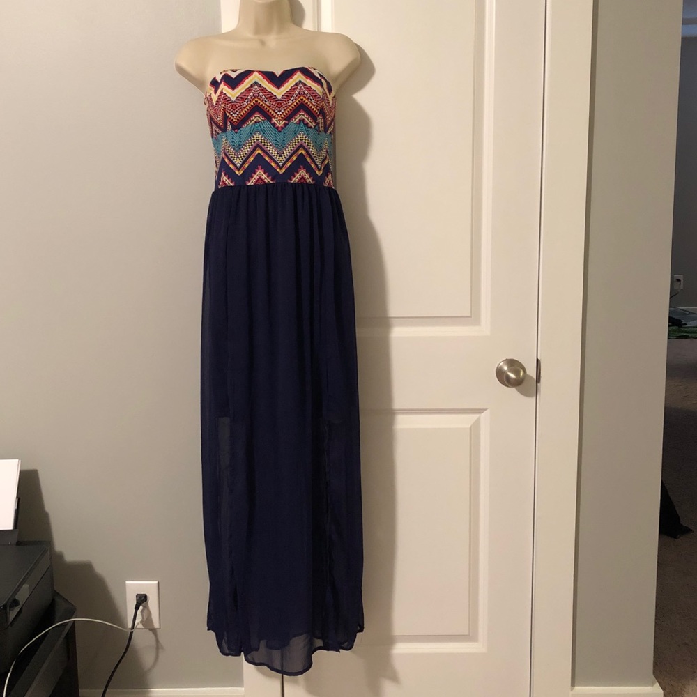 NWOT Strapless Sheer Bottom Dress - Size Large